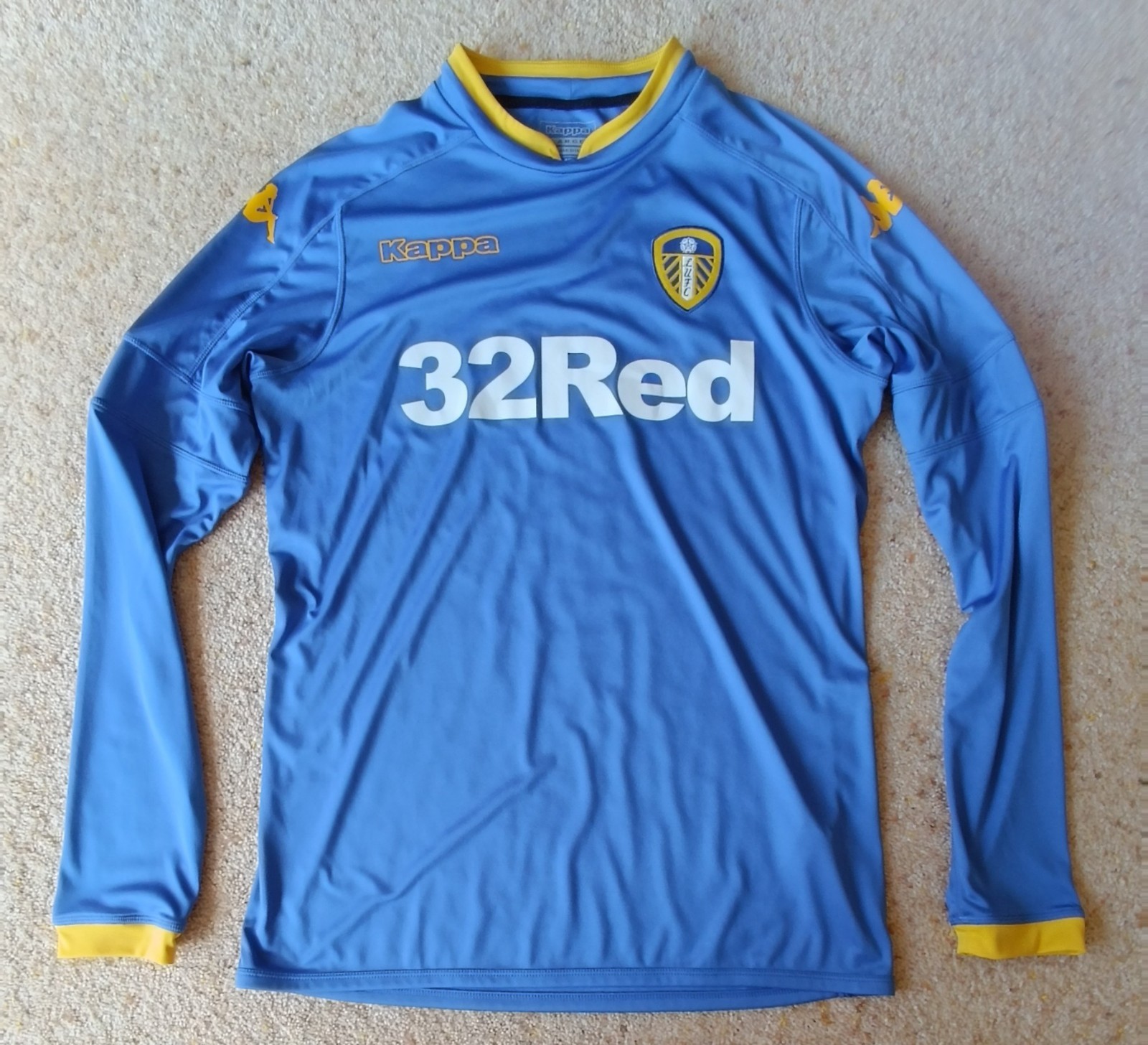 Leeds United Away Shirt  Large Long Sleeves RARE 2016 / 17 for sale on Ebay