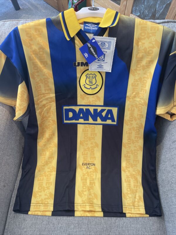 Everton football shirt large for sale on Ebay