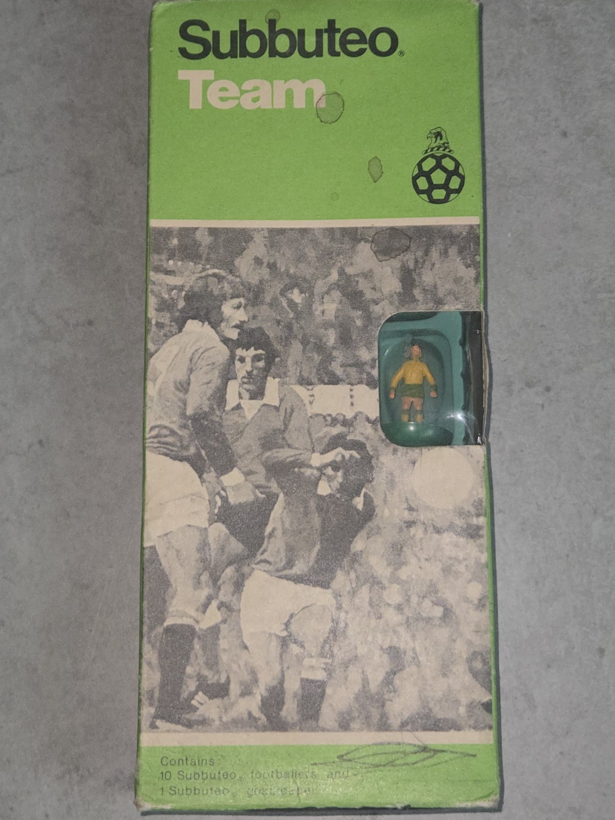 Subbuteo Chelsea 2nd Strip Ref 142 LW for sale on Ebay