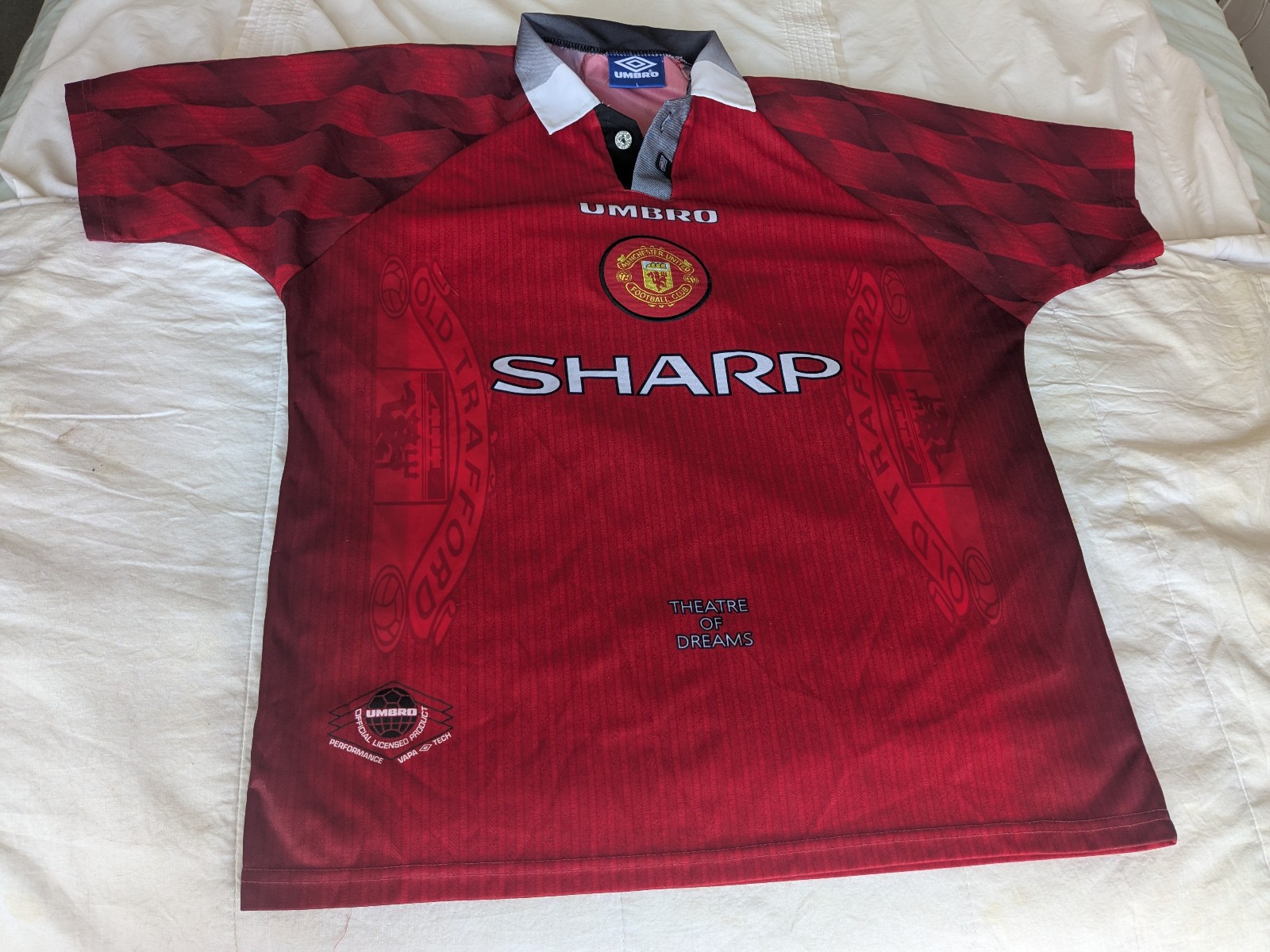 Manchester United Umbro home football shirt 1996-98 Size Mens Large for sale on Ebay