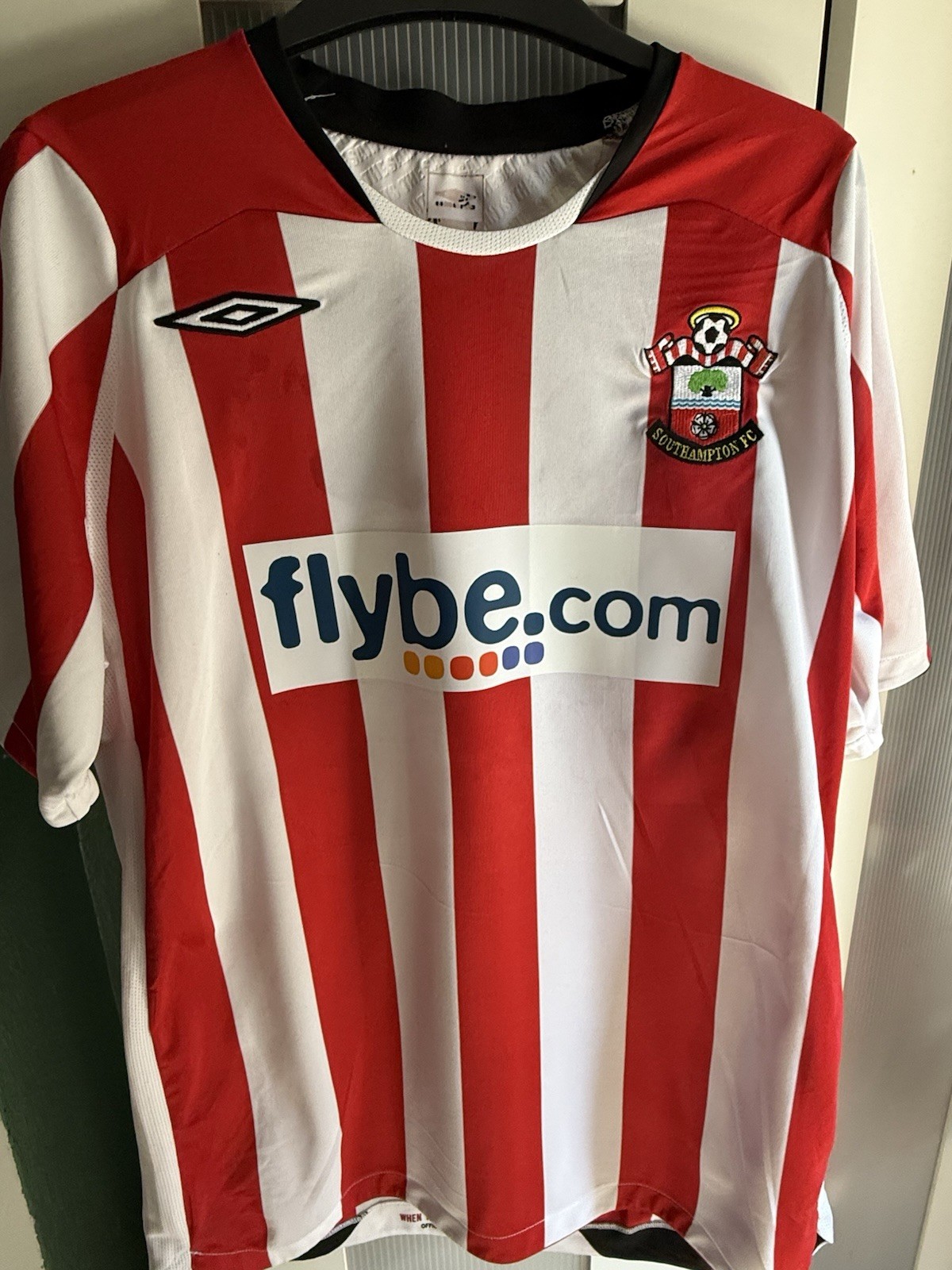Size L Southampton 2008-2010 home football shirt jersey for sale on Ebay
