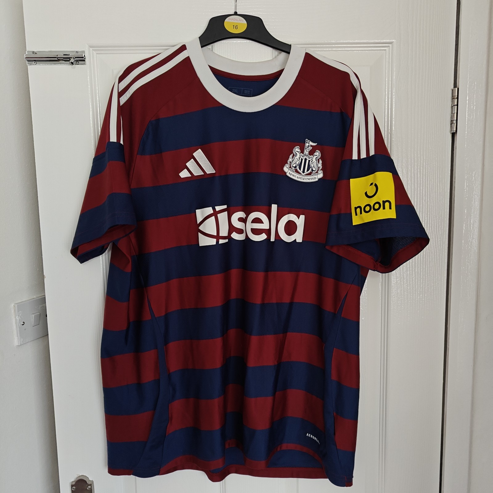 Newcastle United Away Shirt 2XL XXL rarely worn excellent condition  for sale on Ebay