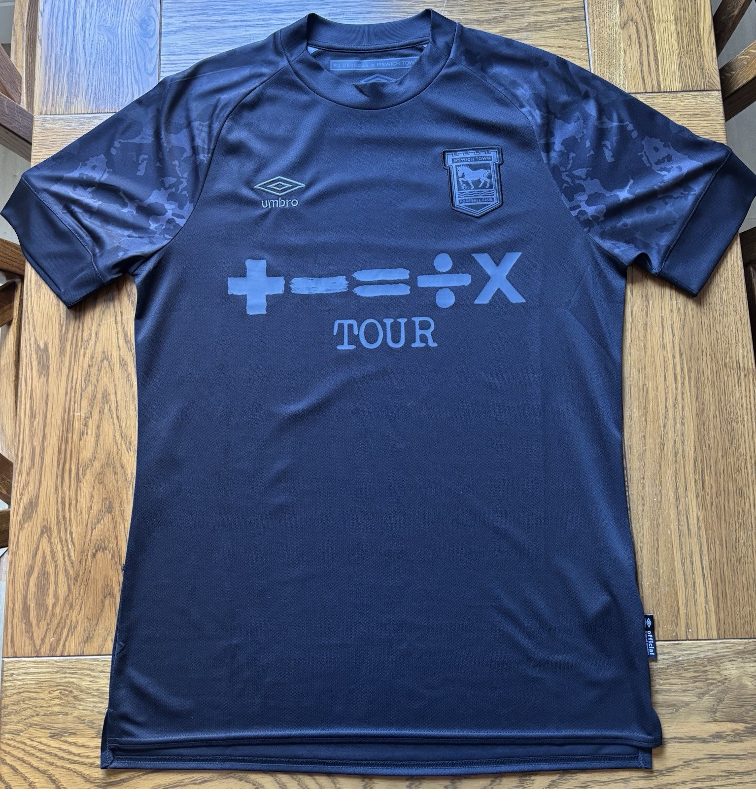 New Ipswich Town x Ed Sheeran Blackout Third Jersey Football Shirt Men’s Medium for sale on Ebay
