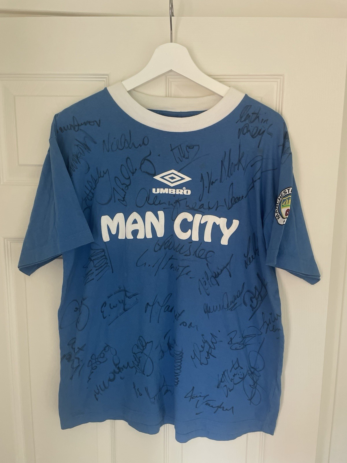 *Rare**Vintage* 1996/97 Signed Small Manchester City Training T-Shirt for sale on Ebay