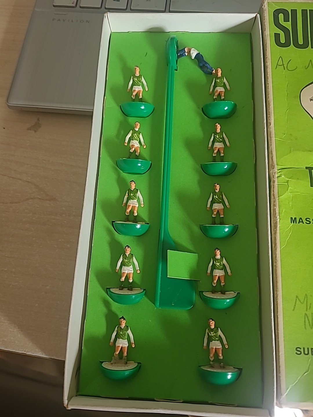 Subbuteo Hw Team Ref 45 Hibernian for sale on Ebay
