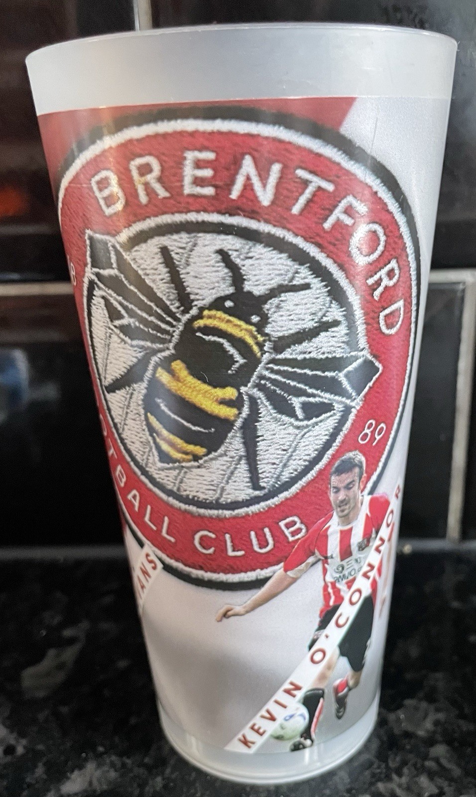 1  X BRENTFORD FC FROM THE GLOBE PUB PLASTIC CUP ** MINT ** for sale on Ebay