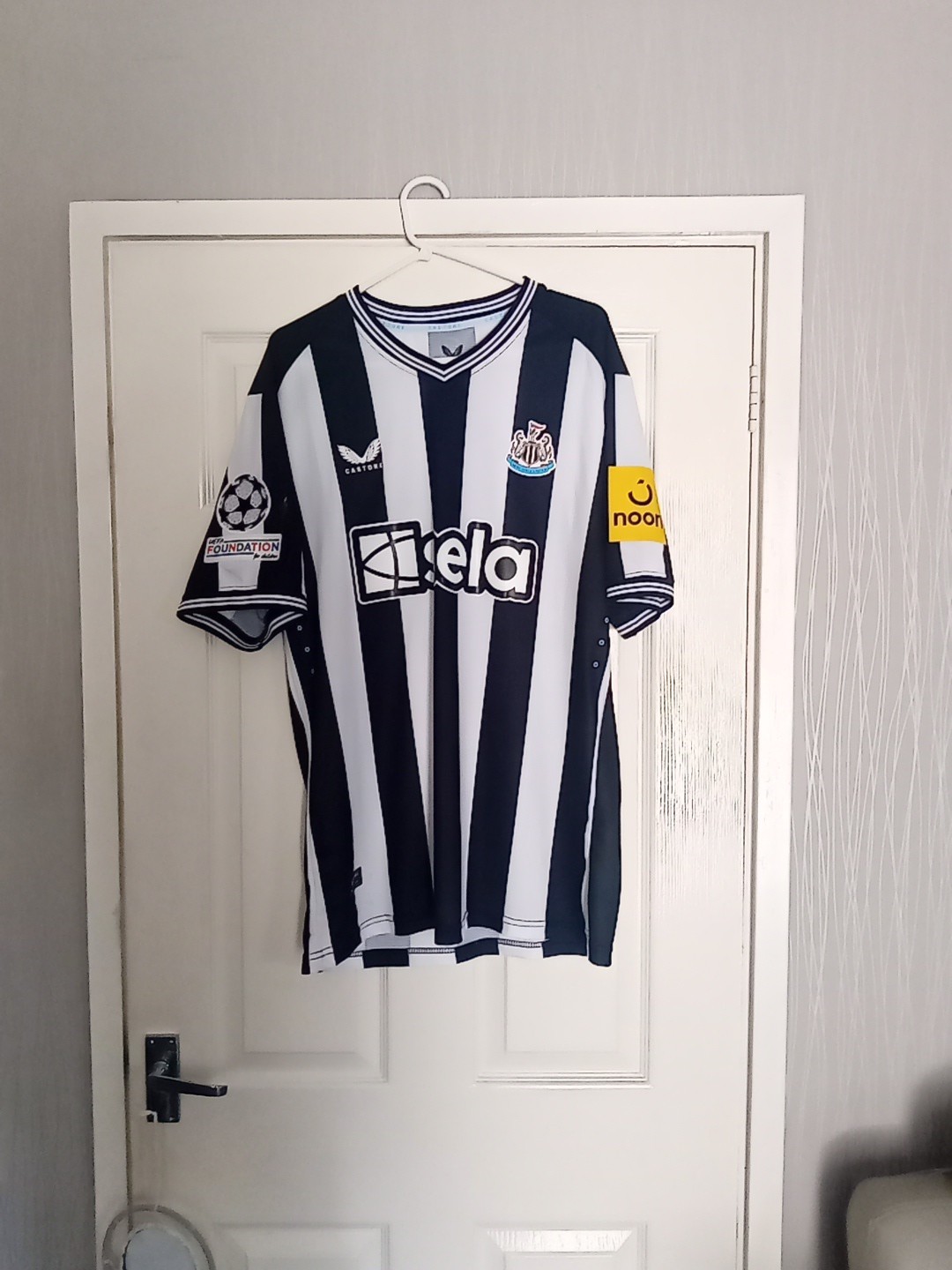 Newcastle United home Shirt for sale on Ebay
