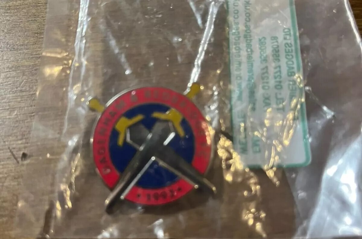 DAGENHAM & REDBRIDGE - Superb Enamel Football Pin Badge 1992 SHIELD  PIN - BADGE for sale on Ebay