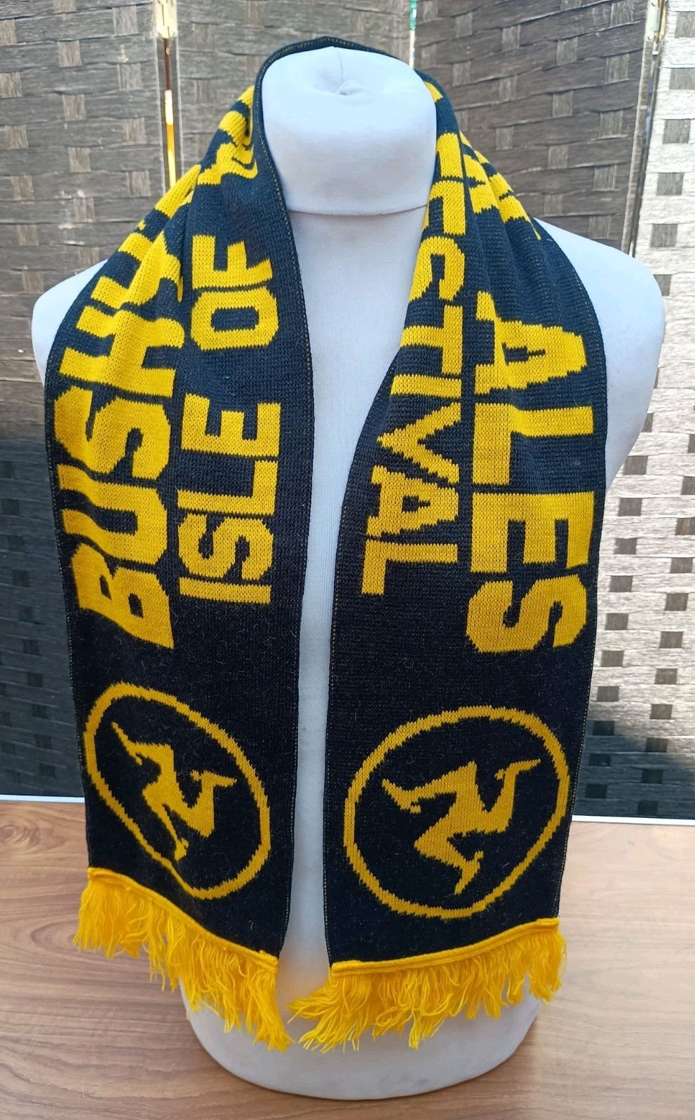 VINTAGE BUSHY'S MANX ALES ISLE OF MAN TT FESTIVAL SCARF for sale on Ebay