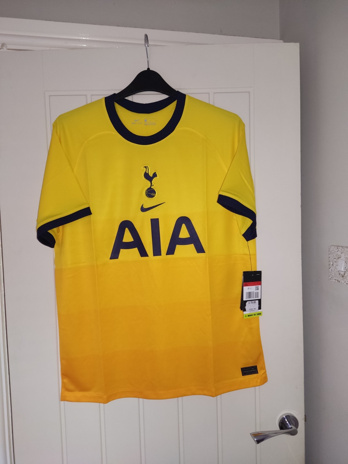  Tottenham HotspurFootball shirt  Bnwt Size L men's  for sale on Ebay