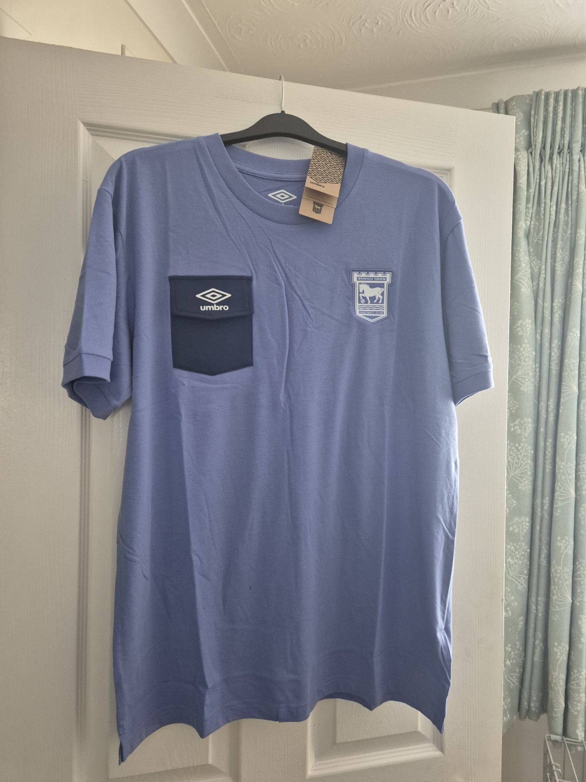 Ipswich Town Umbro Presentation T-shirt - XL - BNWT for sale on Ebay