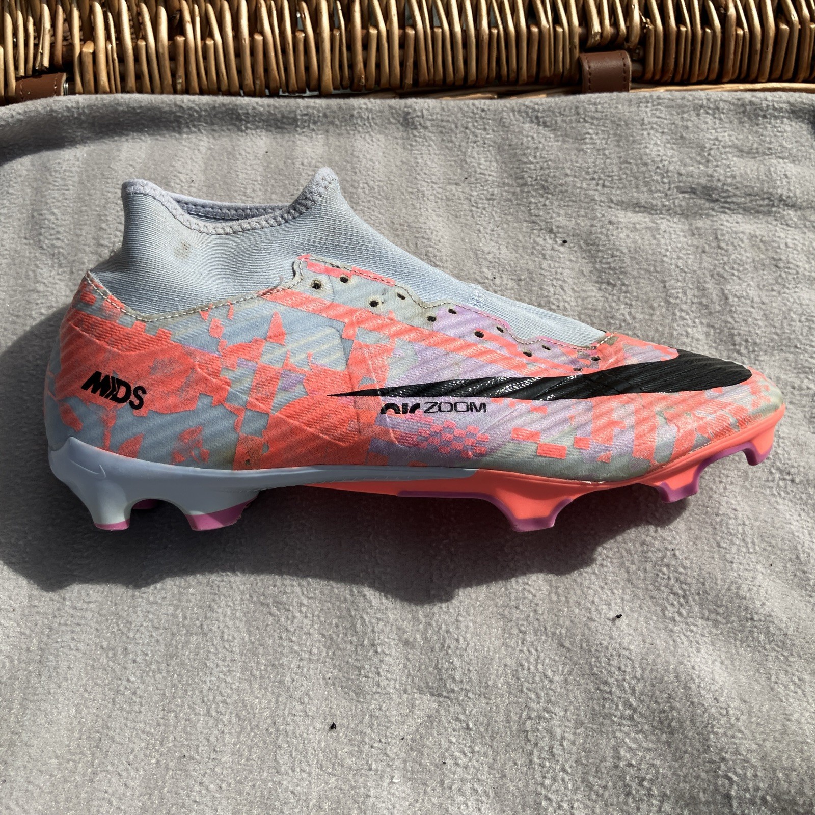 Used Men’s Nike Mercurial Air Zoom Football Boots Size Uk9 Moulded FG Studs for sale on Ebay