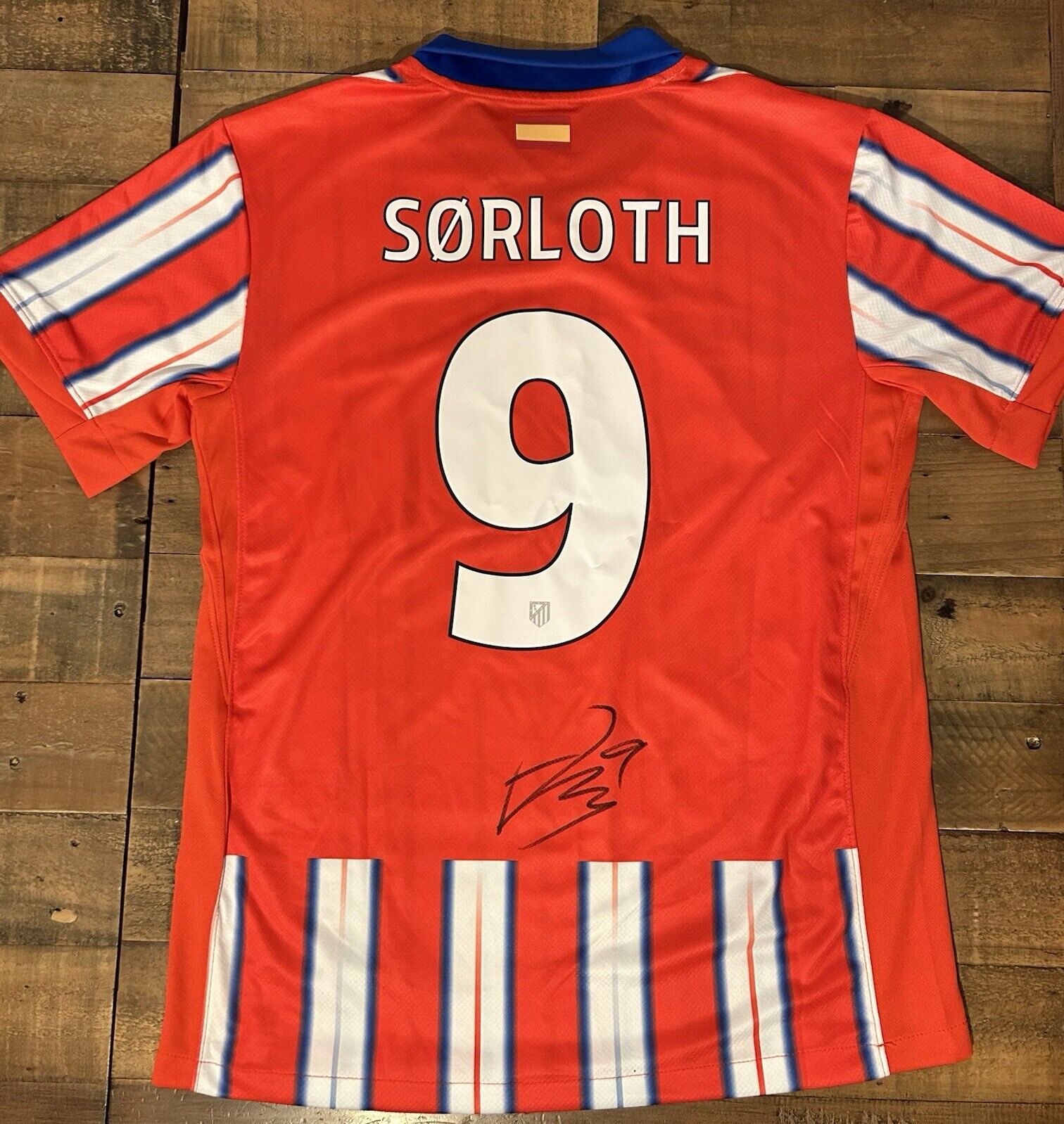 Signed Alexander Sorloth Atlético De Madrid 24/25 Home Shirt Proof Norway  for sale on Ebay