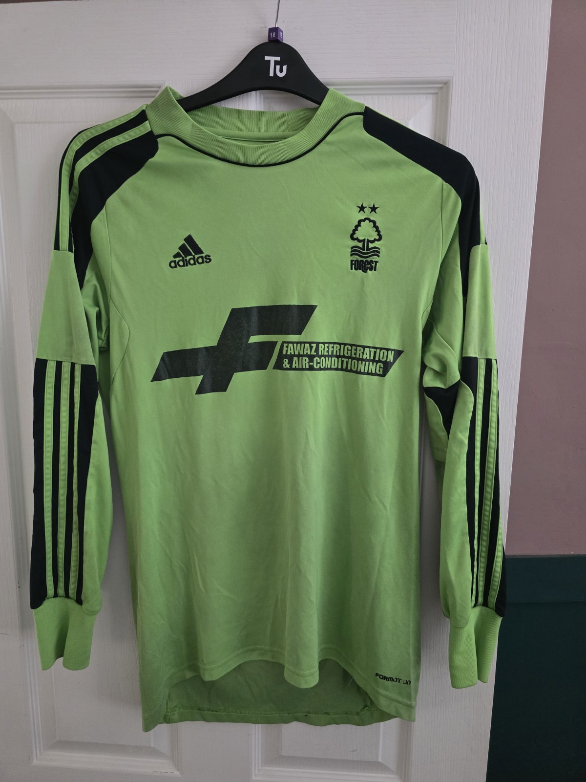 Nottingham Forest 2016-2017 Goalkeeper Shirt (Medium)  for sale on Ebay