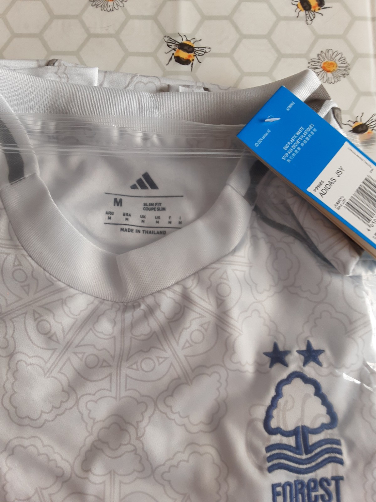 NOTTINGHAM FOREST AWAY SHIRT 25/26 BNWT REPLICA MEDIUM  for sale on Ebay