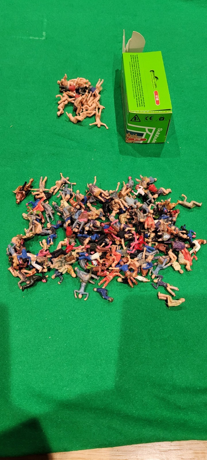 Subbuteo 61168 Supporters - there are 185 figures (see full description) for sale on Ebay