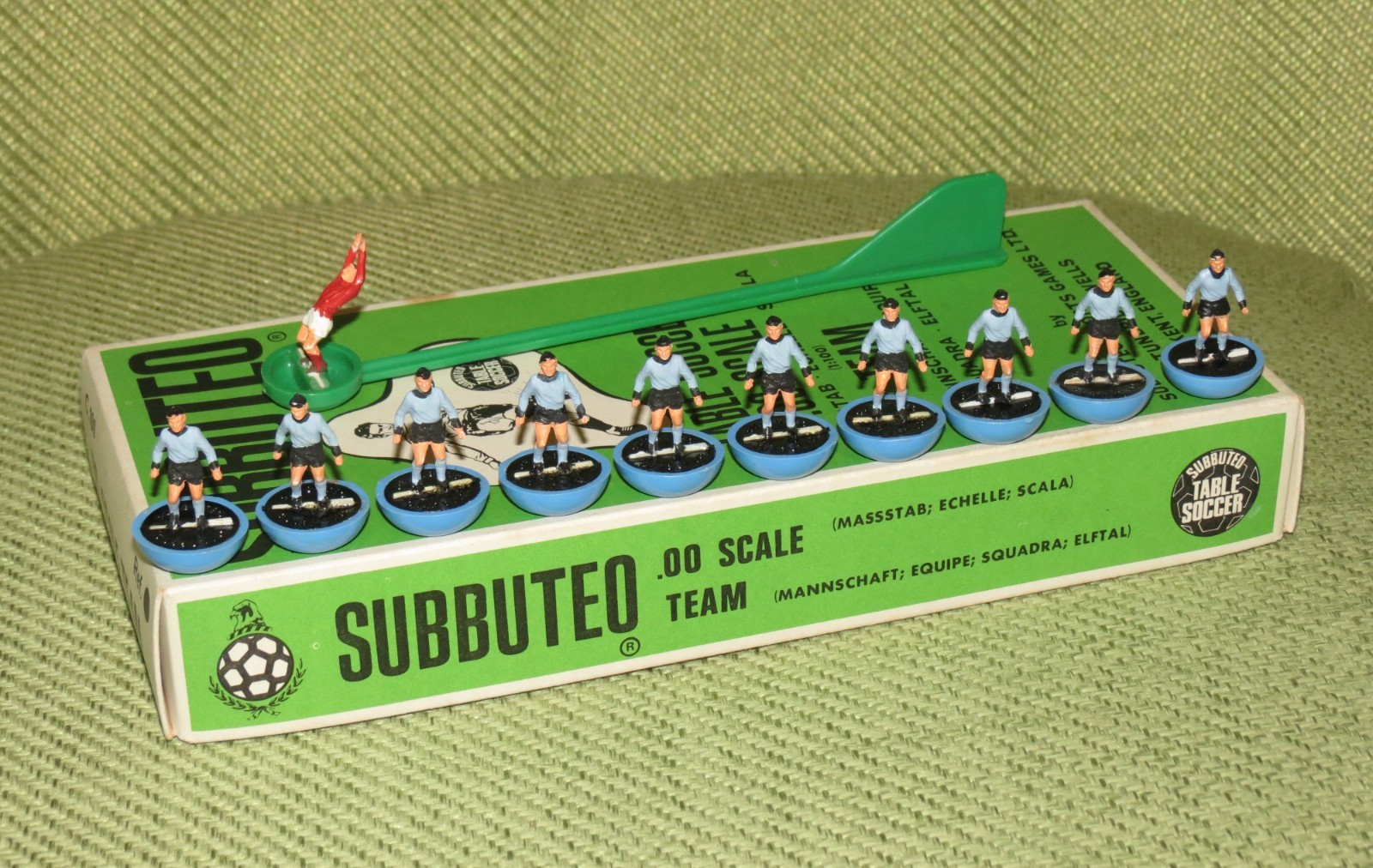Subbuteo Heavyweight HW team Coventry City Ref 172 in original numbered box for sale on Ebay