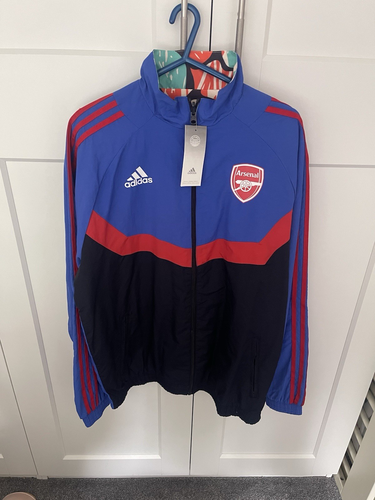 Arsenal Reversible Jacket Men’s XXXL But Fits Like A XXL for sale on Ebay