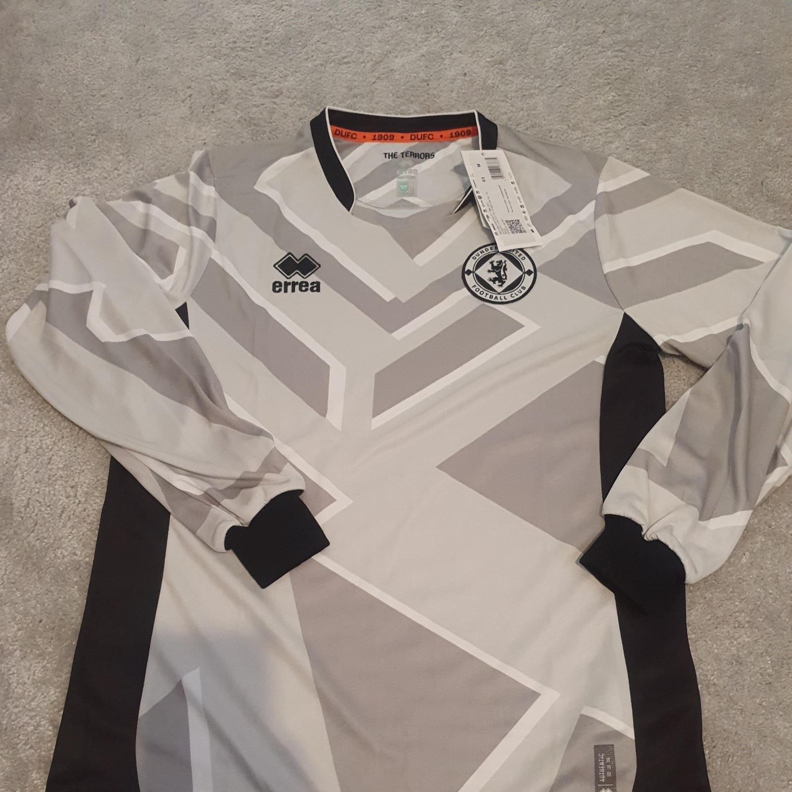 Dundee United Football Goalkeeper Shirt Medium. 2024/2025. New with tags. for sale on Ebay