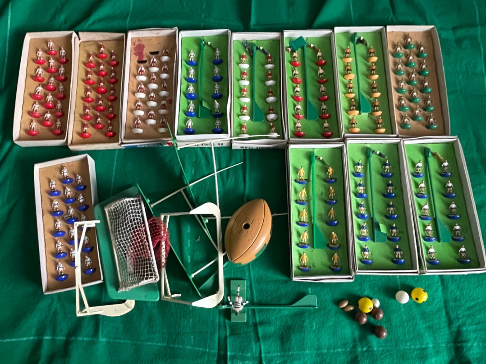 Subbuteo Joblot 5 x rugby  7 x football for sale on Ebay