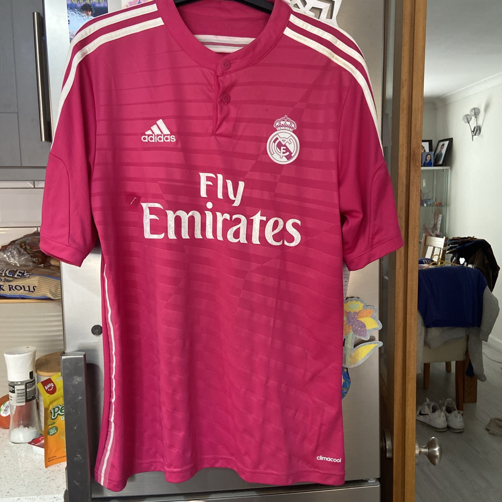 Real Madrid 2014/15 Pink Away Jersey 100% Genuine - Cult Classic Ronaldo / Bale for sale on Ebay