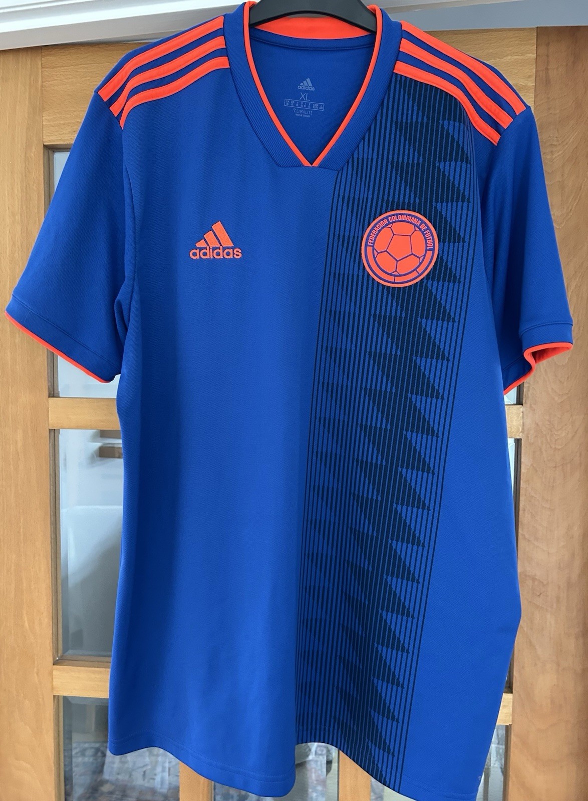 Colombia Adidas Away Shirt 2018, Size XL in Great Condition for sale on Ebay