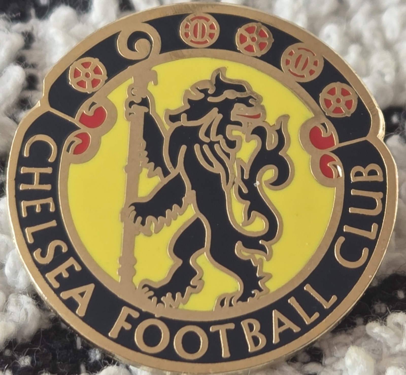 Chelsea FC Badge - CHELSEA CREST BADGE  for sale on Ebay