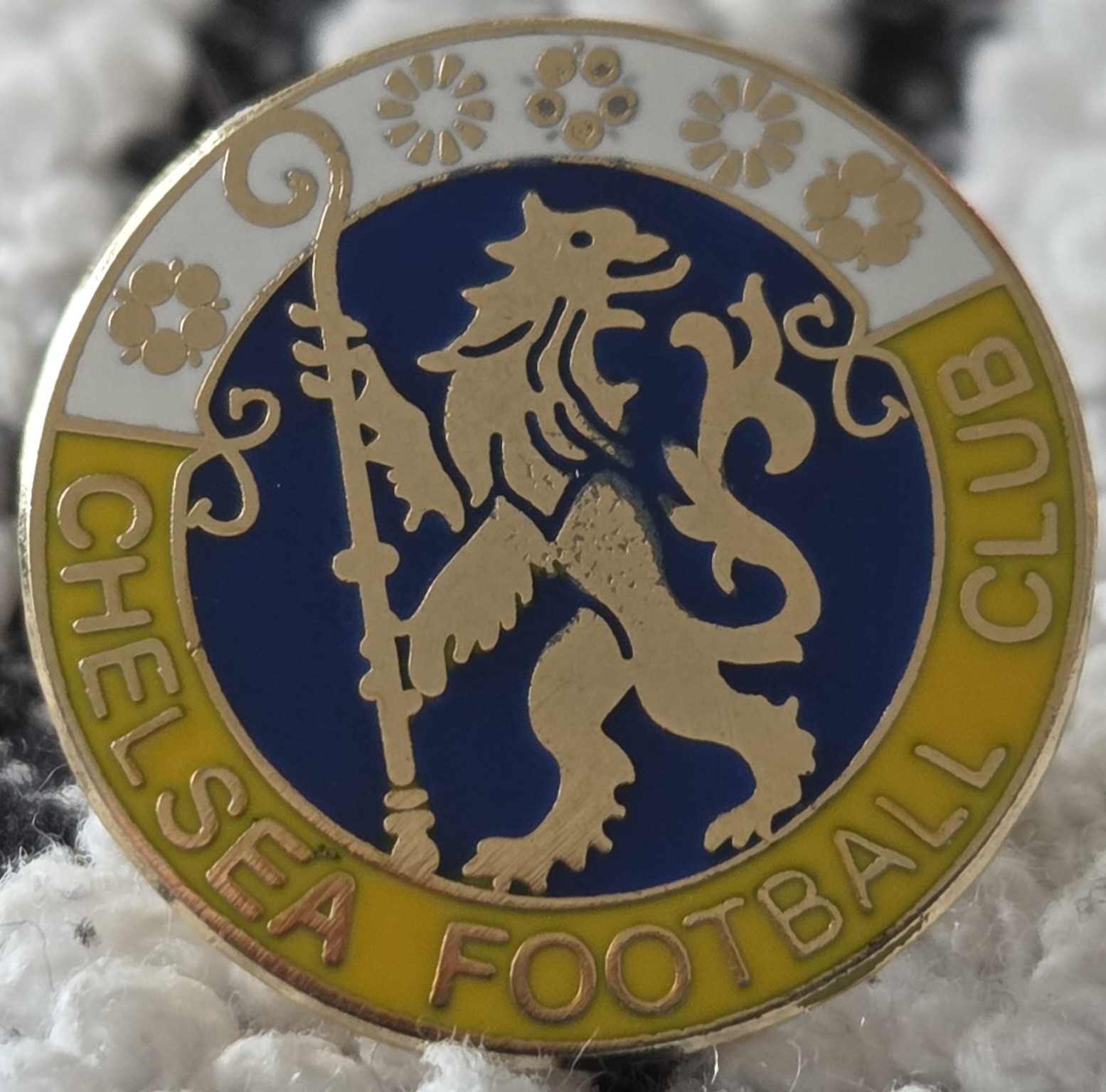 Chelsea FC Badge - CHELSEA CREST BADGE  for sale on Ebay