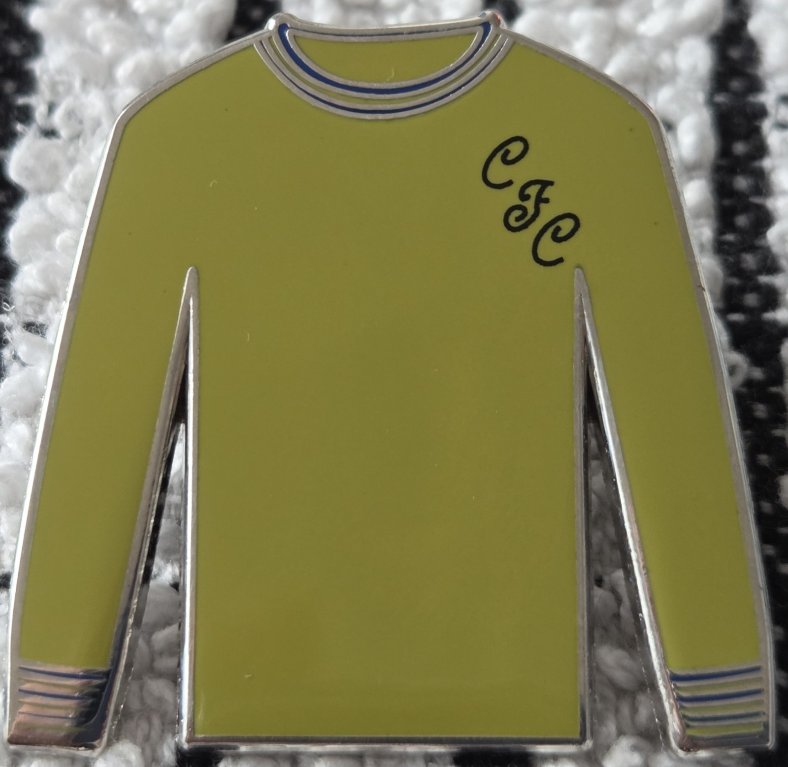 Chelsea FC Badge -  CHELSEA KIT BADGE - 1964 to 1967 AWAY KIT for sale on Ebay