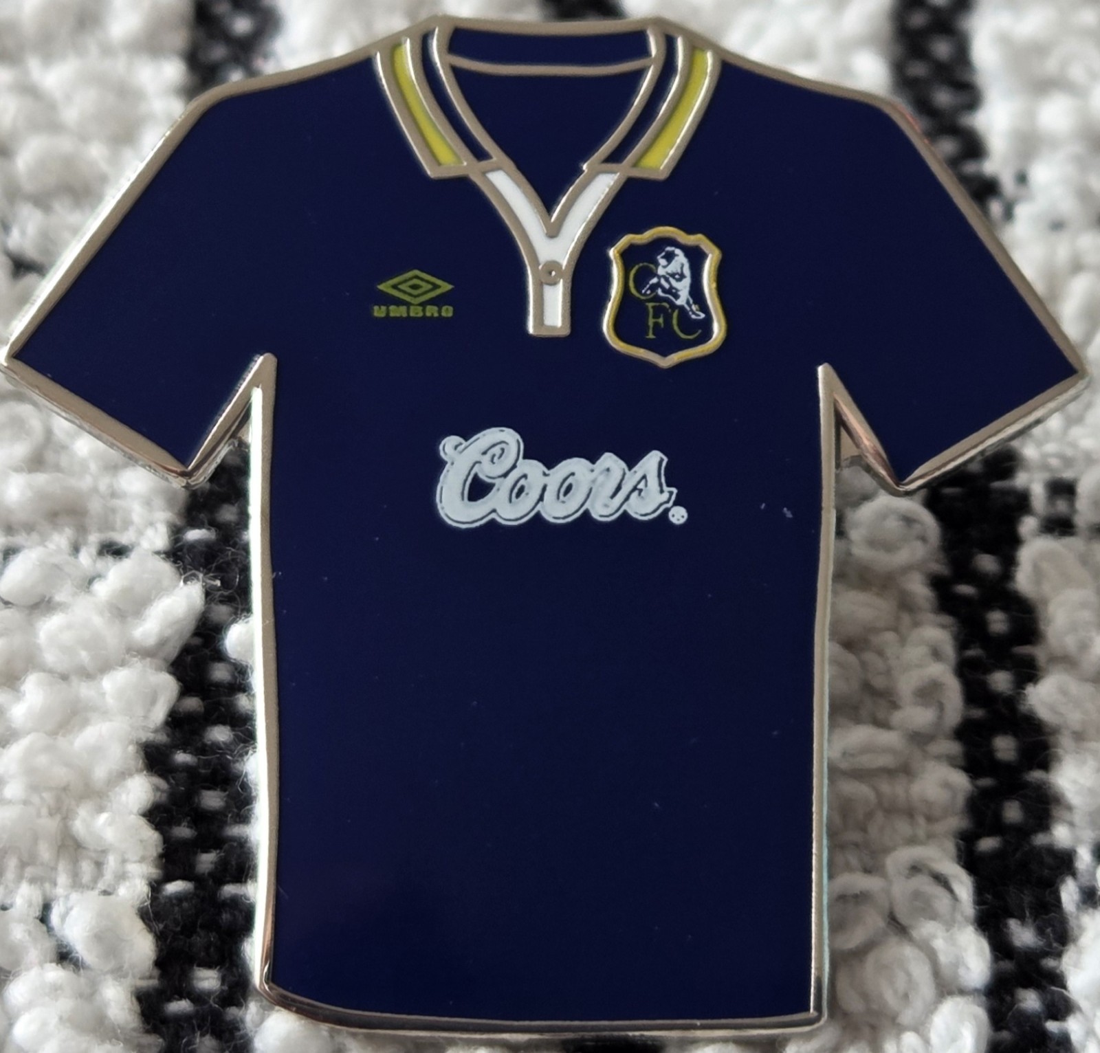 Chelsea FC Badge -  CHELSEA KIT BADGE - 1995 to 1997 HOME KIT for sale on Ebay