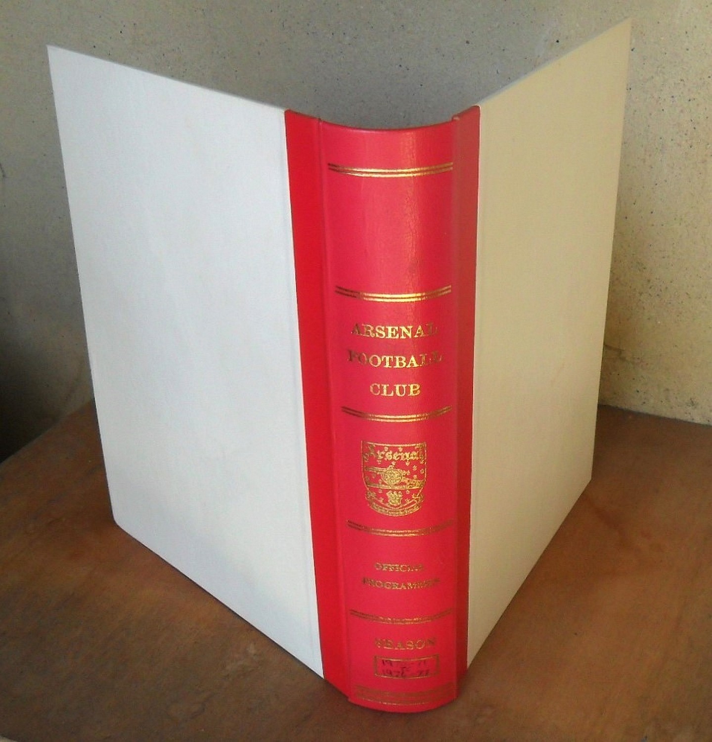 ARSENAL FC 1970s/1980s OFFICIAL FOOTBALL PROGRAMME BINDER for sale on Ebay