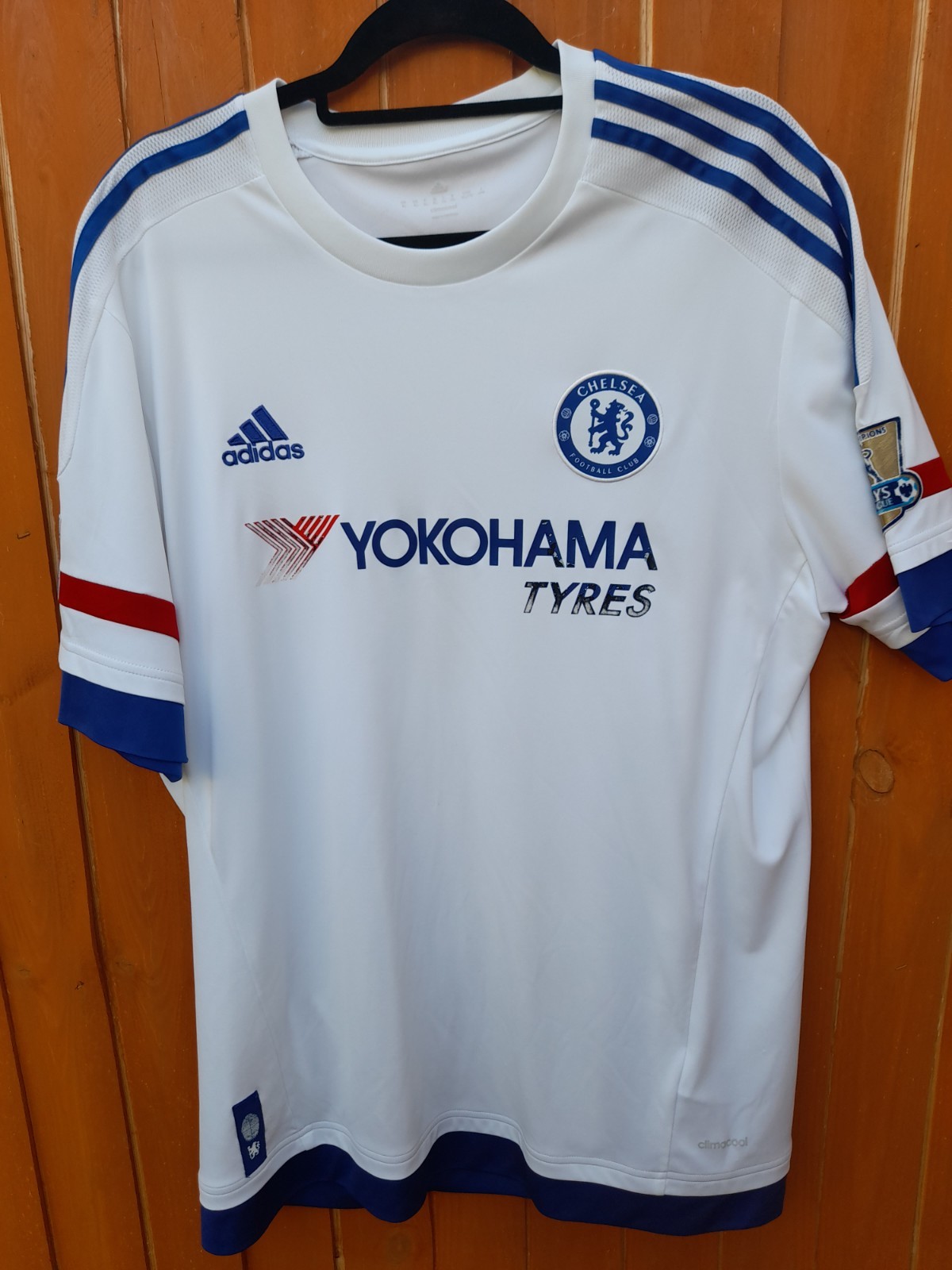 Chelsea Football  2016-17 Third Shirt White with Blue & Red Trim Size XL for sale on Ebay
