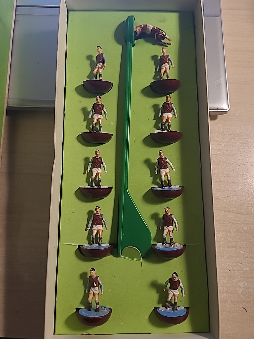 Subbuteo Hw Team Ref 7 West Ham Utd for sale on Ebay