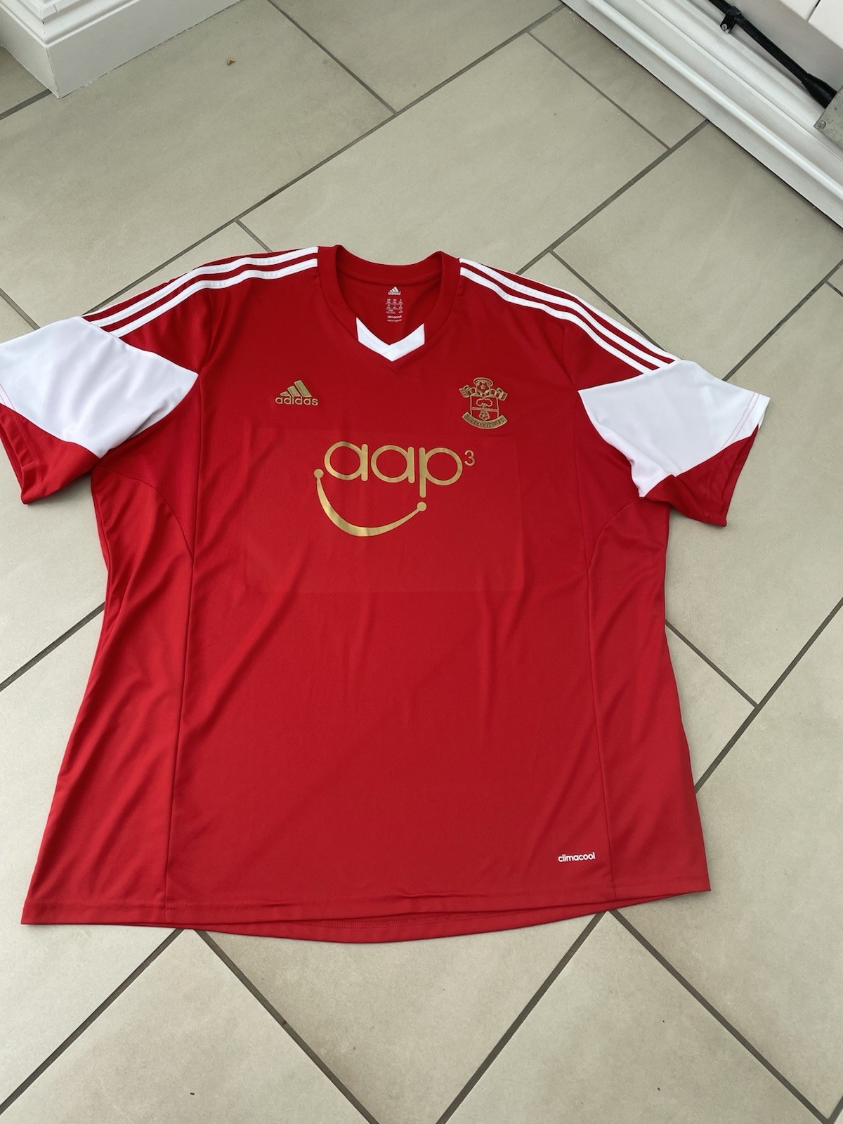 ADIDAS. SIZE 3XL. MENS RED/WHITE SOUTHAMPTON FC FOOTBALL SHIRT. IMMACULATE for sale on Ebay
