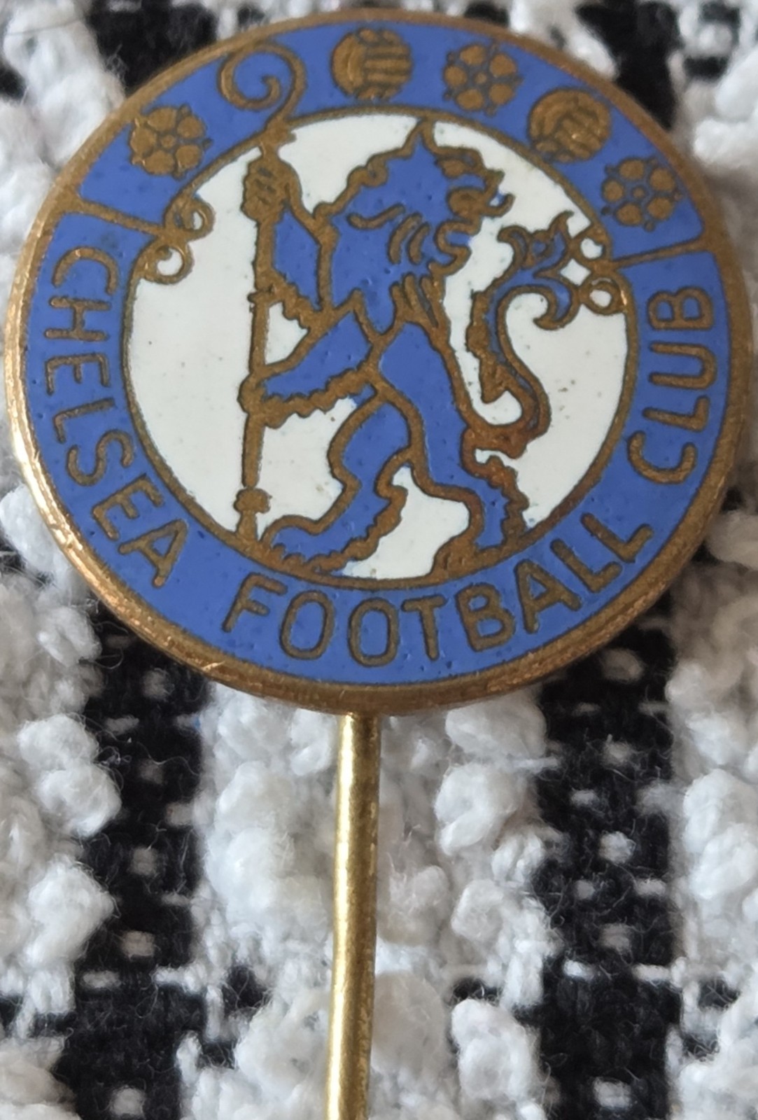 Chelsea FC Badge -  CHELSEA OLD STICK PIN CREST BADGE  for sale on Ebay