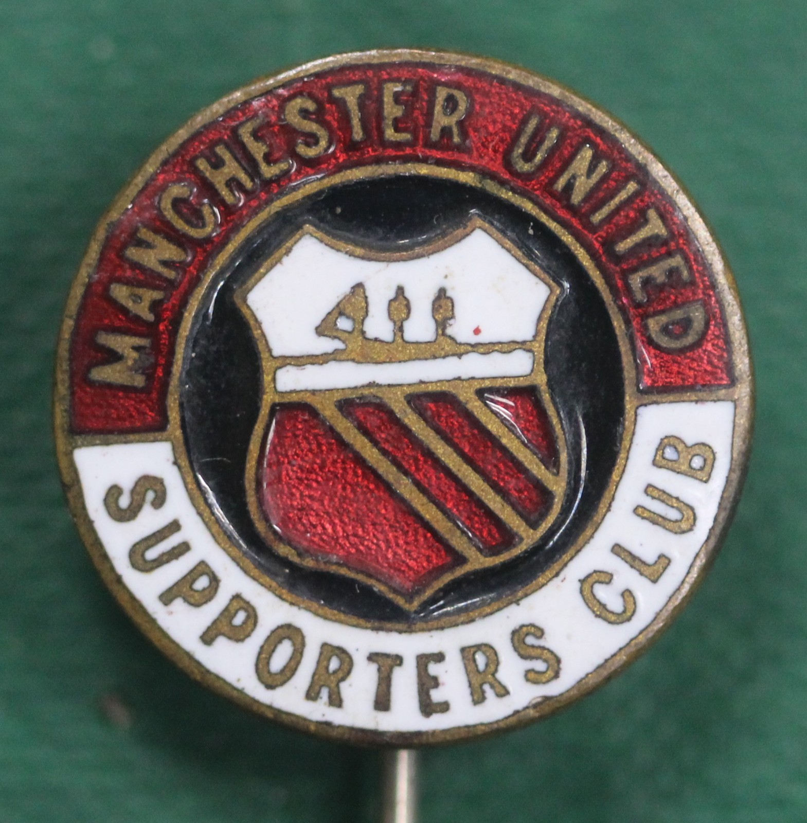 RARE England Manchester United FC Football Club Enamel Pin Badge 1 for sale on Ebay