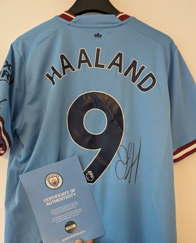 BRAND NEW WITH TAGS-Manchester City SIGNED Haaland 9 Shirt 22/23 M COA TREBLE for sale on Ebay