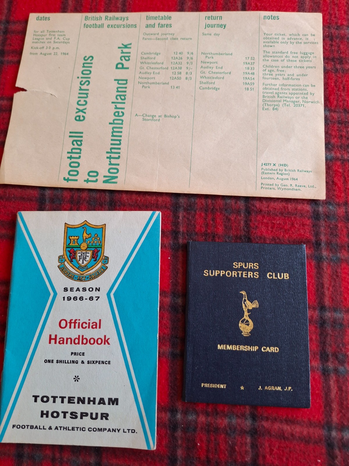 TOTTENHAM HANDBOOK 1966-67 SUPPORTERS CLUB CARD 1967 AND RAIL HANDBILL 1964 for sale on Ebay