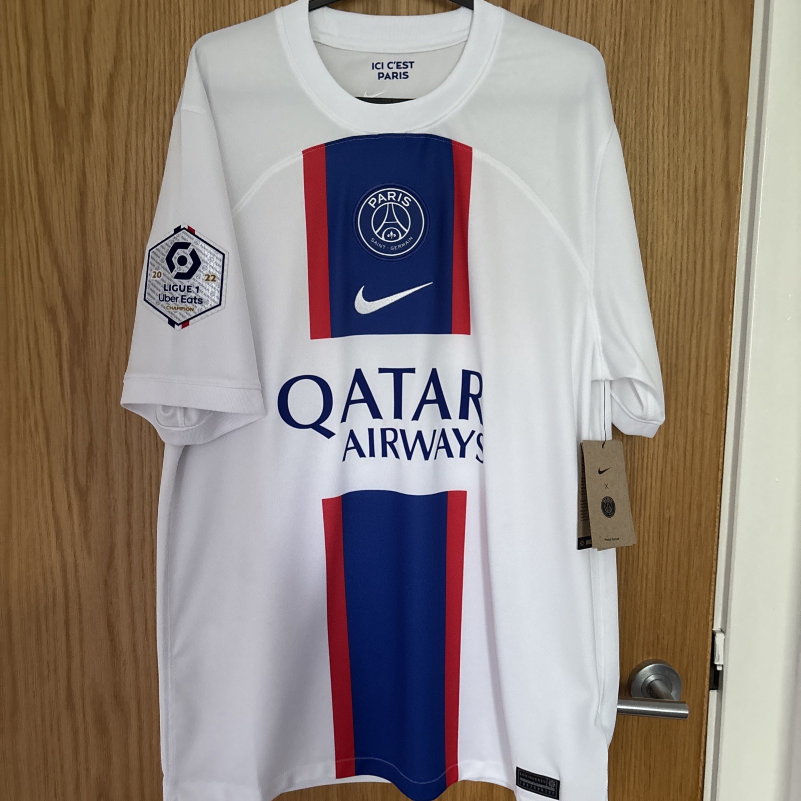 BNWT-Official Paris Saint-Germain Third Shirt-2022/23-MESSI 30-Size Medium.  for sale on Ebay