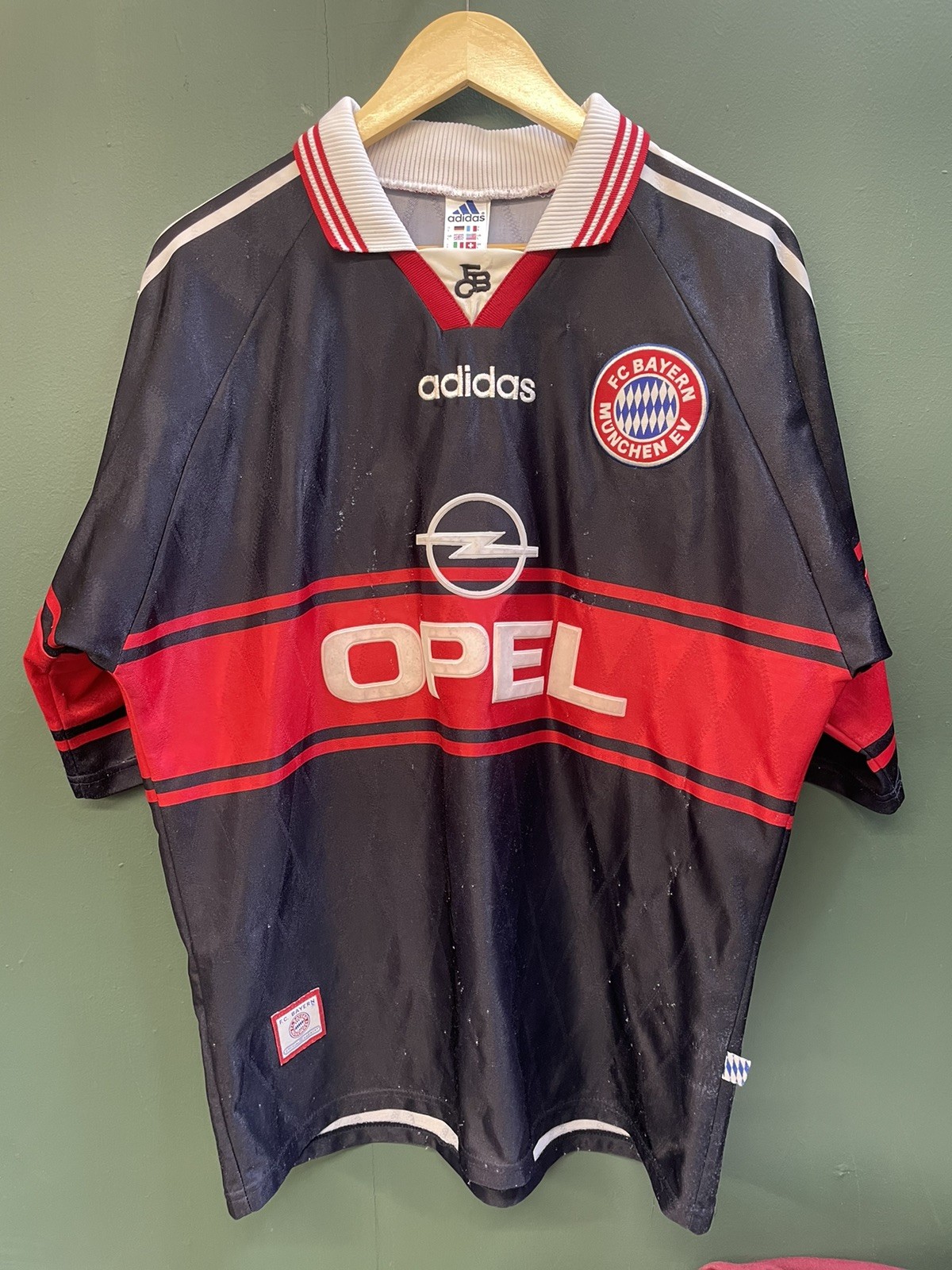Vintage Bayern Munich Adidas 1997/1998 Away Shirt Black Mens Size Large Genuine for sale on Ebay