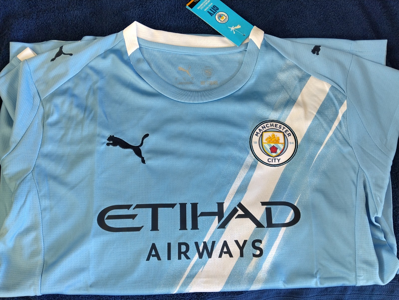 Manchester City Shirt 25/26 XL for sale on Ebay