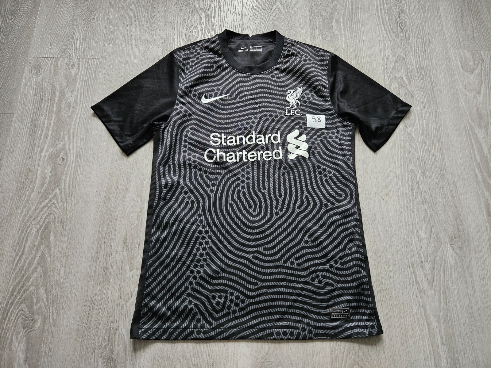 Mens Nike Liverpool Goalkeeper football shirt 20/21 Size M for sale on Ebay