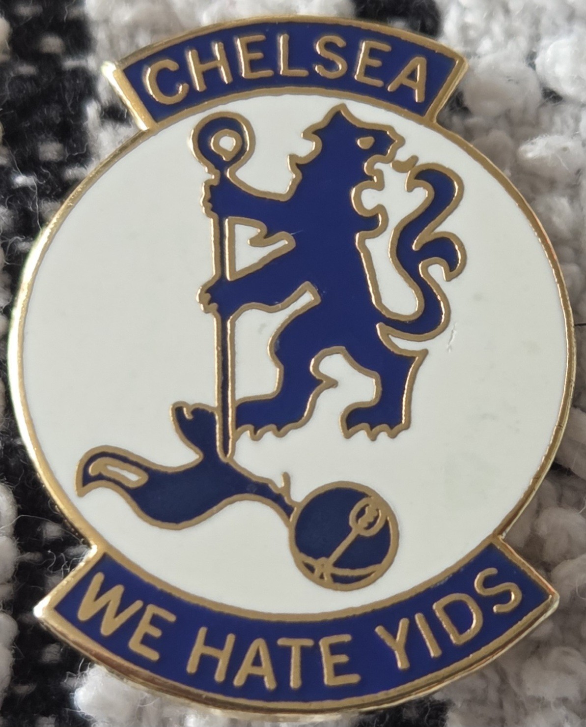 Chelsea FC Badge -  CHELSEA WE HATE TOTTENHAM BADGE  for sale on Ebay