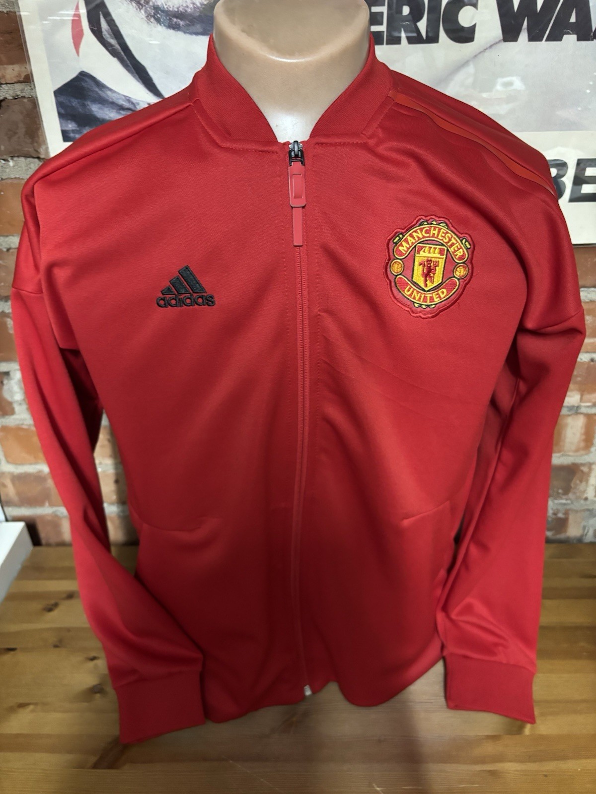 ADIDAS MANCHESTER UNITED MAN UTD ANTHEM JACKET ADULT SIZE LARGE  for sale on Ebay