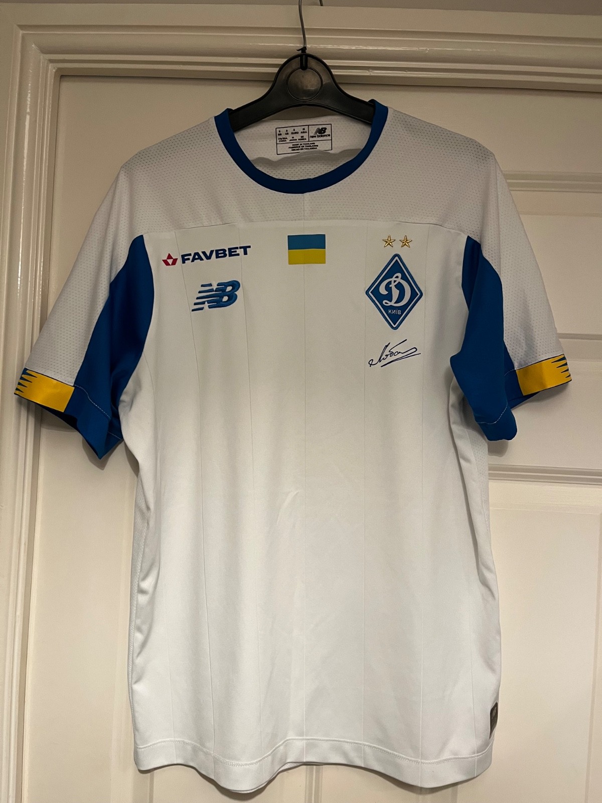 dynamo kyiv shirt home 2019/20 size small great condition  for sale on Ebay