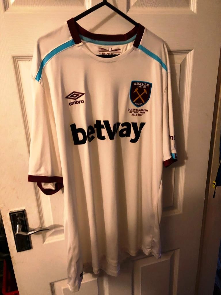 GENUINE UMBRO WEST HAM UTD. 2016/17 AWAY FOOTBALL SHIRT 2XL NO No. Excellent for sale on Ebay