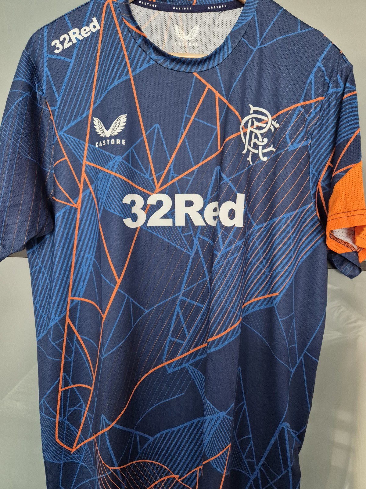 Glasgow Rangers Castore T Shirt, Size Large Adult Excellent Condition for sale on Ebay