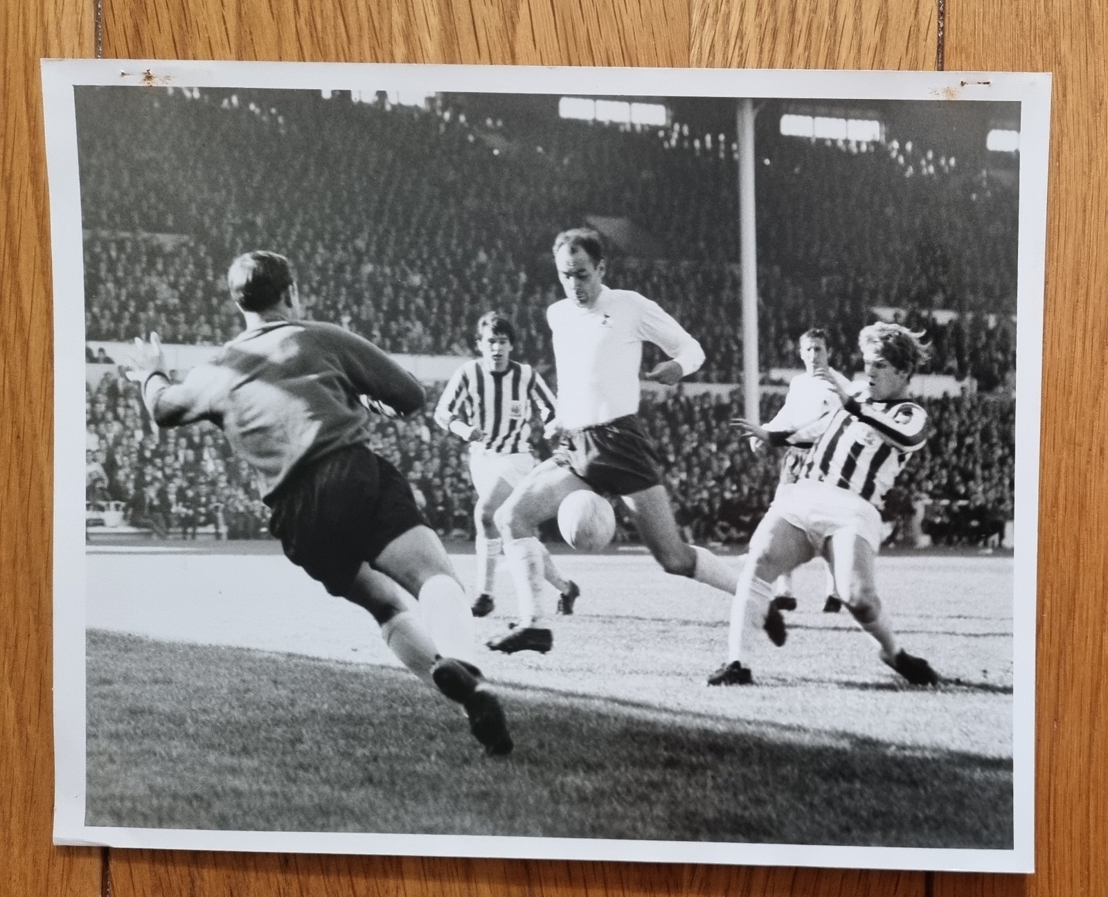 Tottenham/Spurs v Sheffield United 1967/68 Original Press Photo, Alan Gilzean  for sale on Ebay