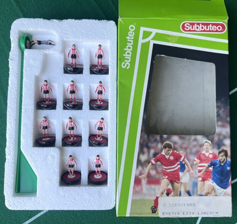 Subbuteo Team Ref 9 - Brentford / Exeter - Great condition for sale on Ebay