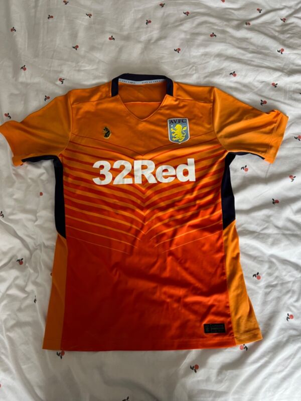 Aston Villa 2018/19 Goalkeeper Shirt. RARE. Very Good Condition. Adults M.  for sale on Ebay